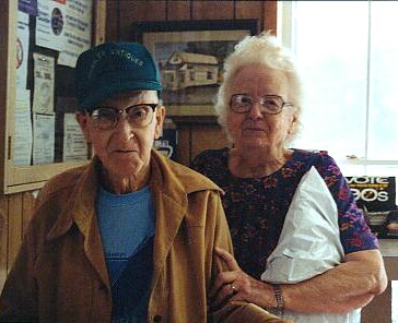 joeandlillian99.jpg