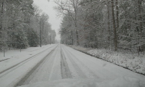snowyroad07.jpg